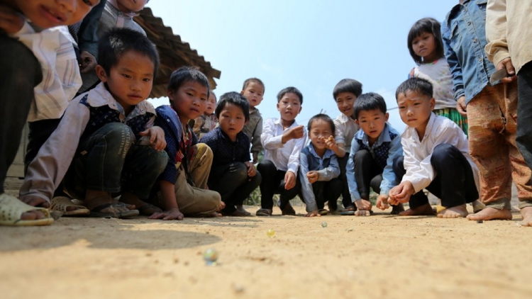 Bùng tangz cù ngoá tzấu công tỏng pháp lấy ziêm tẩy hang Sơn La
