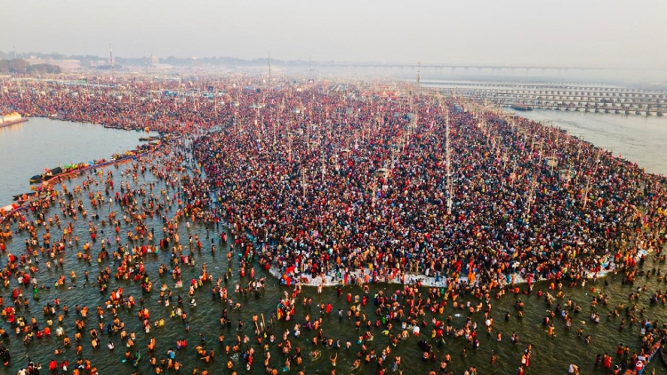 Lễ hội Maha Kumbh Mela tại Ấn Độ lập kỷ lục thế giới