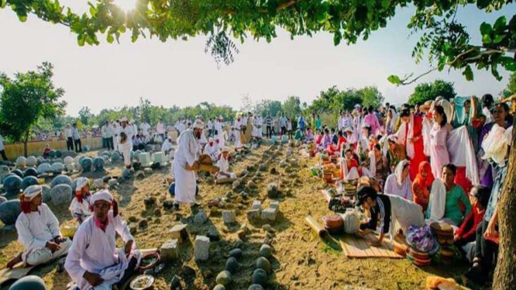DUAH THAU KA BAOH PANUAC “THÍ NGHIỆM”, “THÍ ĐIỂM”, THÍ DỤ” ATAU “THÍ” HU PANDAR YAU HABAR DALAM SAP CAM?