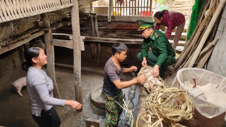 Loạt bài: Để người trẻ không rời xa bản làng - Bài 1: Từ những chi đoàn "trắng" đoàn viên