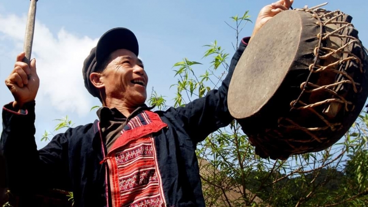 Lầy tzình khzáng ca páo dung chủ nhật 20.4.2025