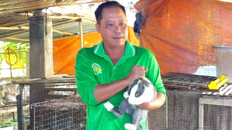 AN GIANG: NGAK MEDA MENG BRUK RAONG TAPAI 
