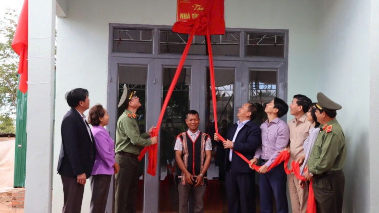Gia Lai man pơdong hăng pơkra glăi 7.400 boh sang tơ̆i, sang phŏ 