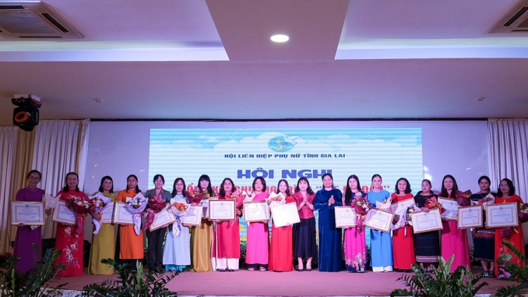 Mờr 10 tơmàn đong geh hòi jà tă pơgồp ai broă lơh “Mè ròng” tàm càr Gia Lai in