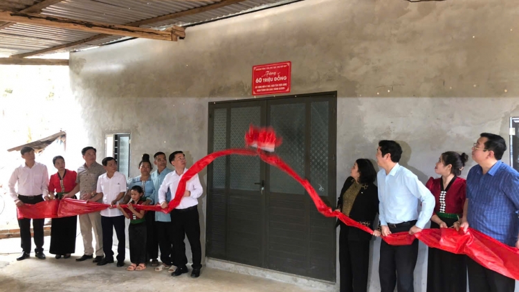 Guyển tẩy hang ziêm Yên Bái diêuz thiuz tzéng plièo tạm plièo huz