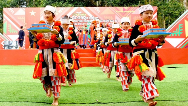 Lầy tzình thzáng ca páo dung chủ nhật hoi 8/6/2026