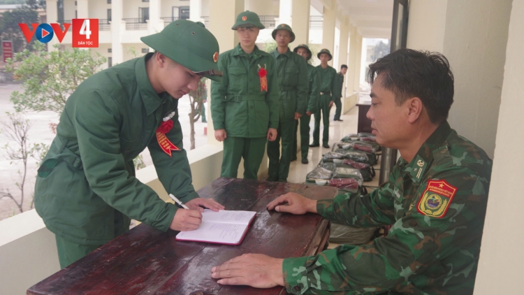 Tân binh bộ đội biên phòng thích nghi nhanh chóng với môi trường quân ngũ