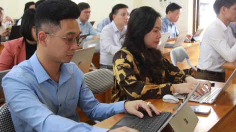 Yên Bái đẩy mạnh chuyển đổi số và đưa công nghệ vào đời sống