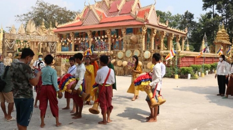 បង្កបង្កើនផលស្រូវតាមទិសដៅចីរភាព មិនប៉ះពាល់ដល់បរិស្ថានជានិន្នាការចាំបាច់