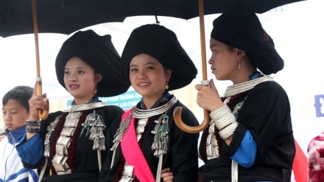 Lầy tzình thzáng ca páo dung chủ nhật hoi 13/4/2025