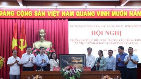 Đắk Lắk păng Phú Yên drơ̆ng nơ̆r ăn trong tơmât hơdai dêh char 