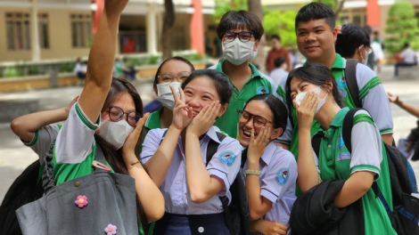 DOM BHUM PALEI KUHRIA CAGA TANI TANAT PEIH BRUK PAKACAH TAMAT THPT THUN 2025