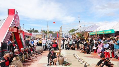 Ngế rơtăm xahpá kơtiê chiâng Pơtáu 