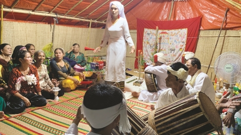 ADAT NGAK DAYEP DI URANG CAM