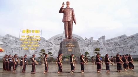 Bác Hồ sống mãi với Tây Nguyên