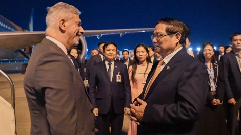 Thủ tướng Phạm Minh Chính pơtôch 'lơ̆ng rŏ 'măng năm pơm jang tơ̆ Brazil