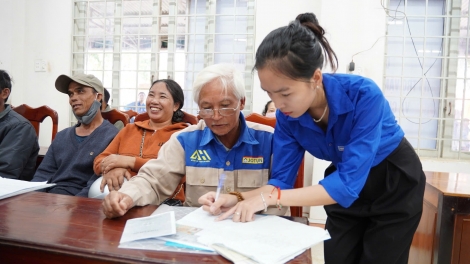 Hơdruh tơdăm Đắk Lắk tơgŭm kon pơlei pơm hla ar bơ̆jang