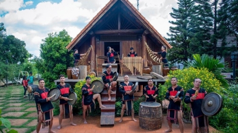 Jơnau bơto tơnkah mờ ƀòn lơgar