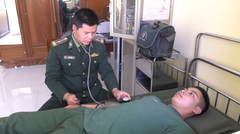 Làn đìa tzảng ziêm xanhz cạp ghến Sơn La
