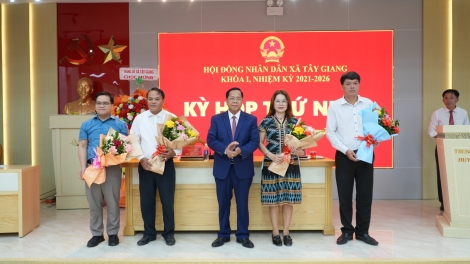 CHR’VAL TÂY GIANG TỆÊM NGĂN BỘ MÁY, TƠỢP MOỌT BHRỢ TÊNG