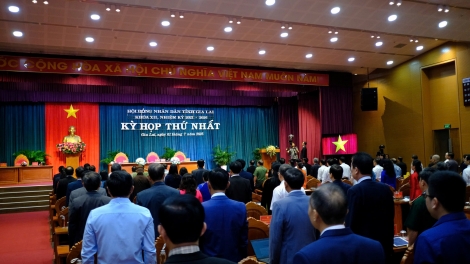 Jơnŭm vei lăng kon pơlei dêh char Gia Lai: Trong lăng ‘nao, hơdrin đĭ ai ‘nao