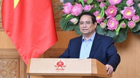 Thủ tướng ƀư tơm rơh hop sơ kết 1 khay n’glăp dŏng n’gâng kan 2 gưl
