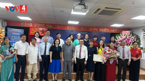 16 TÁC PHẨM LIÊM PR’HAY BƠƠN CH’NER ĐHỊ G’LUH THI XRẶ “PR’LOỌNG ĐÔNG PR’CHOOM”