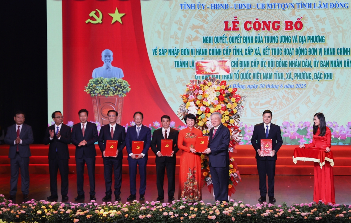 Groi Thủ tướng rnâng kan Chính phủ Nguyễn Hoà Bình ntăm nău n'glêh an