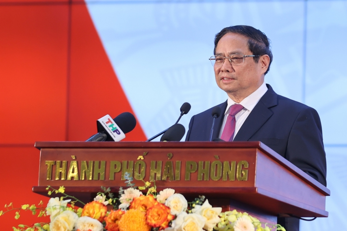 Khua dêh čar ơi Phạm Minh Chính đĭ pơhiăp amăng mông ngă lơphet