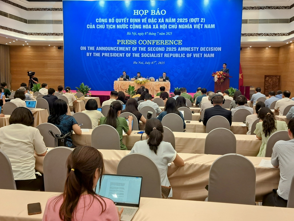 Hôp roi tơbăt tơdrong tơchơ̆t vă hơchăng brok đơ̆ng hnam phak hrôih ƀiơ̆ đơ̆ng Kơdră teh đak, ƀlep ƀât Quốc khánh 2/9
