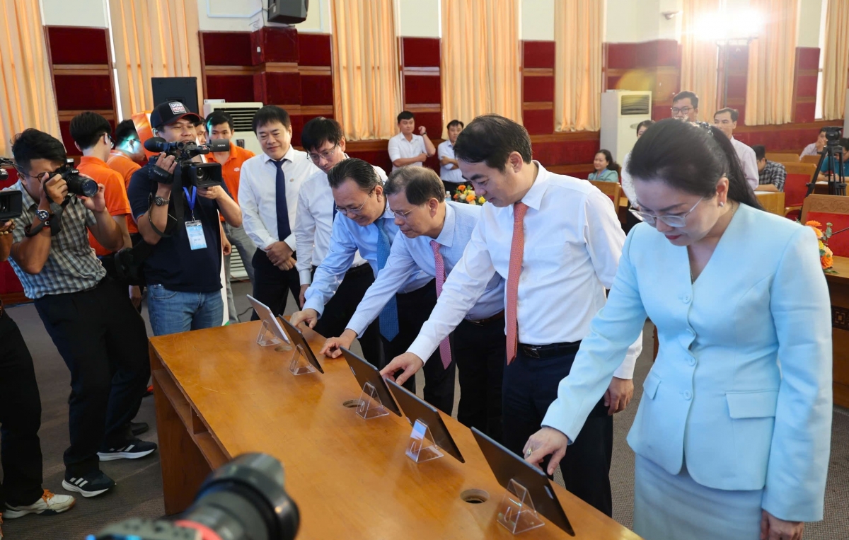 Đơng lam bồ càr Khánh Hoà sền gĭt broă ngui bơh Anih tờm Jat sền, Đơng lam lơh broă ngăc ngar