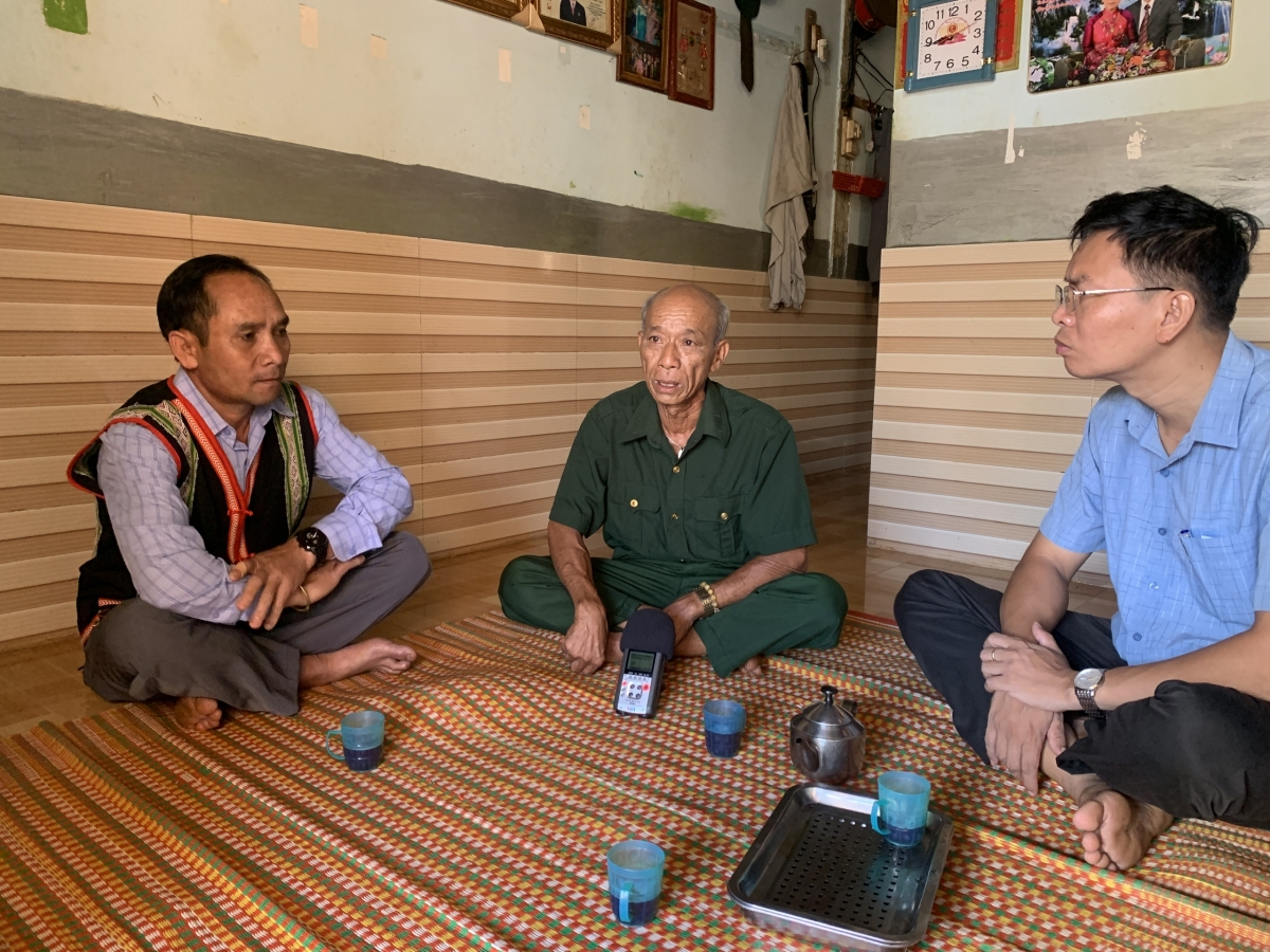 Hnoăng dêi đảng viên, ngế ki kuăn pơlê loi tơngah a mâu pơlê dế châ mơnhông kum tơdroăng kơdroh kơtiê rĕng, krá tơniăn