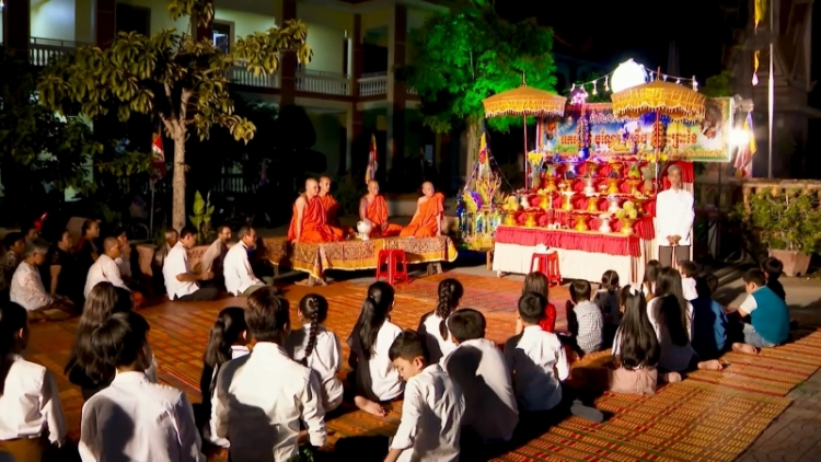 Đhanuôr Khmer bhui har bhiệc bhan Ok Om Bok 