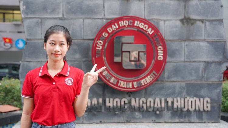 Nữ sinh dân tộc Thái với ước mơ phát triển kinh tế xanh 