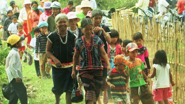 Phiăn lih buah (pơpŭ bơni) pran jua amĭ ama rông ba bơnai pô gah djuai ania Kơtu 