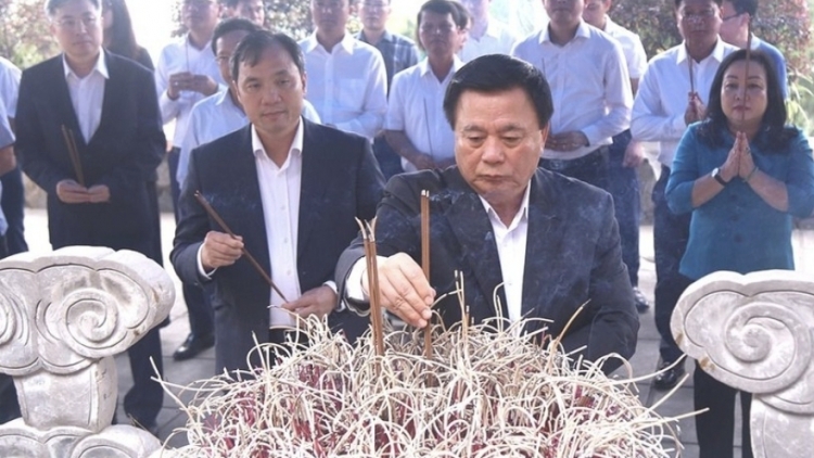 Ƀok Nguyễn Xuân Thắng soh plang nhang ƀlŏk hơdơ̆r kơ nhap Tổng Bí thư Trần Phú 
