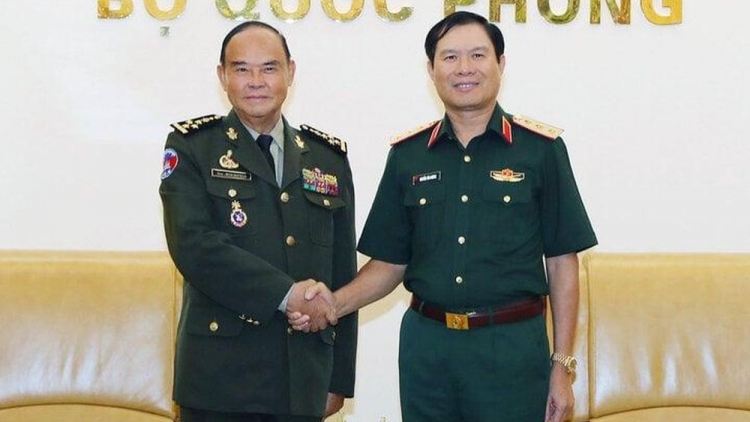 Thượng tướng Nguyễn Tân Cương tŭ jum Kơ-iăng khua tơhan dêh čar Kur