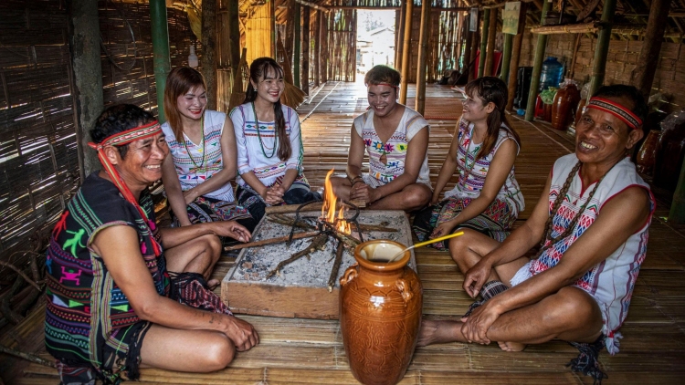 Tơlơi phiăn gru grua djuai ania Mạ