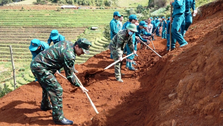 Yên Bái: Lực lượng vũ trang góp phần thay đổi diện mạo nông thôn mới miền núi