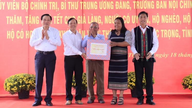 Têt hơtô tuăn pâ