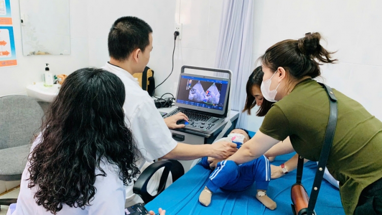 Gia Lai tiếp tục tổ chức khám sàng lọc miễn phí bệnh tim cho trẻ em