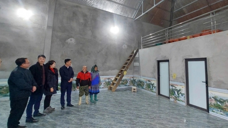 Si Ma Cai - huyện đầu tiên trong cả nước hoàn thành xóa nhà tạm, nhà dột nát