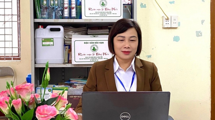 BÍ THƯ CHI BỘ HẾT ĐÂY VIỂC ĐẢY PĂN VẠ HẾT KIN HÍU