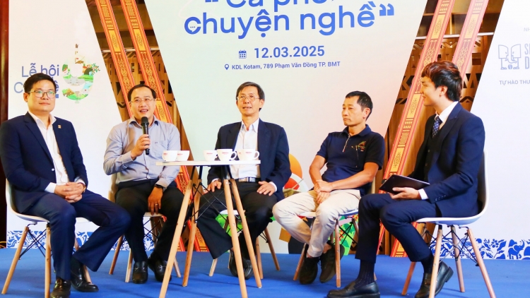 Talkshow “Kơphế ƀă tơdroăng cheăng’’ tơdroăng ki trâu hơngế ‘na kơphế ki kơhiâm