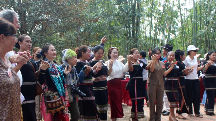 Lễ hội cà phê Buôn Ma Thuột: Lan tỏa hình ảnh Đắk Lắk văn minh, thân thiện, bản sắc