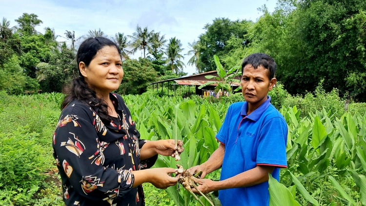 Phụ nữ Khmer Trà Vinh khởi nghiệp – sáng tạo từ nông sản quê hương