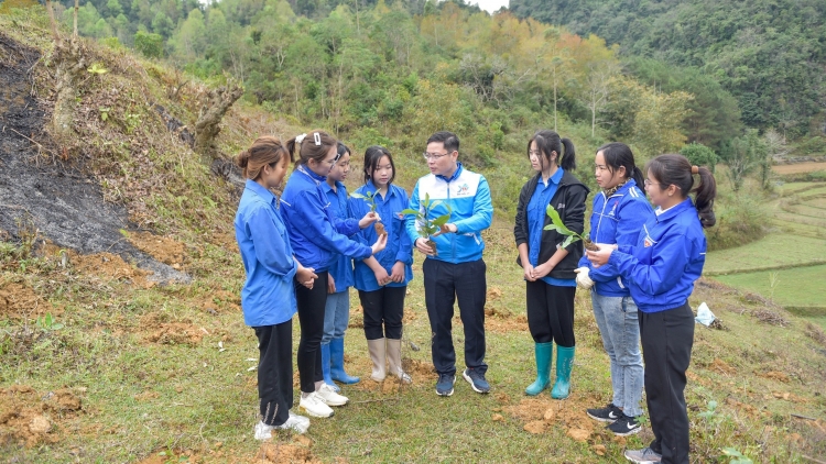 Loạt bài: Để người trẻ không rời xa bản làng - Bài 2: "Giữ chân" người trẻ ở lại bản làng