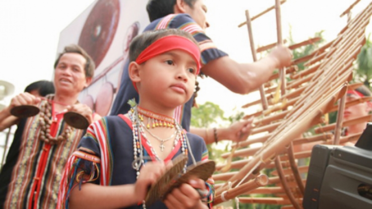 Bài hát cho tuổi hồng