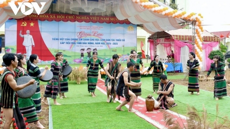 ĐOỌNG CHIING ĂT XUL CHR’VA COH M’PÂNG CRÂNG CA COONG