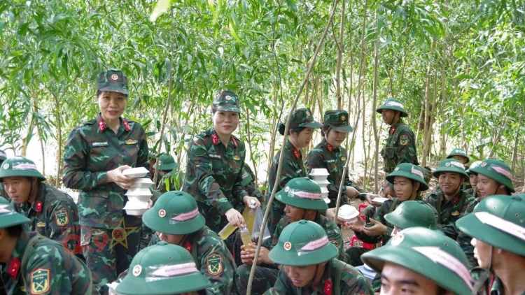 Chiến sĩ miền Tây